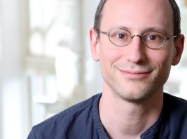 Peter Arvai – Life, Career and the Journey Behind Prezi Peter Arvai